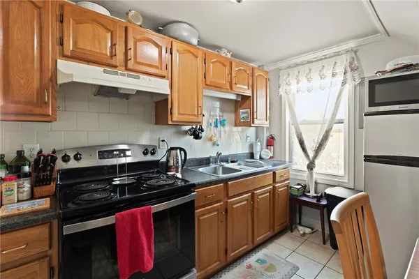 $489,900 | 5 Fountain Street, West Warwick, RI 02893