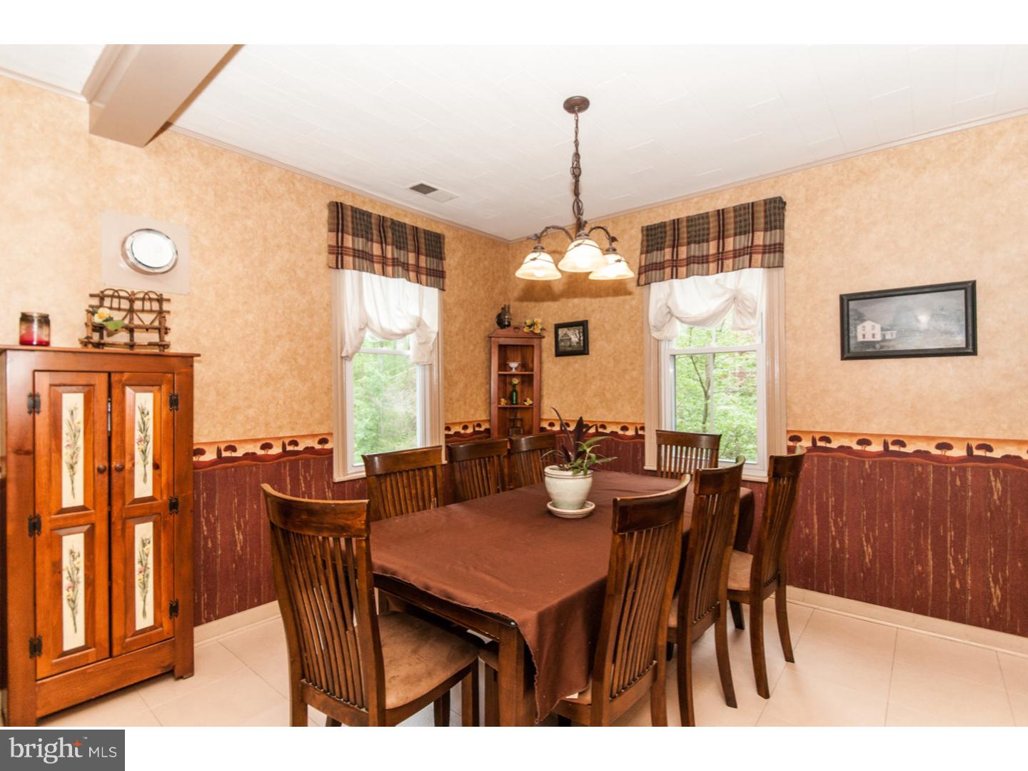 209 Chapel Hill Road Reading, PA 19608 - Photo 8 of 25