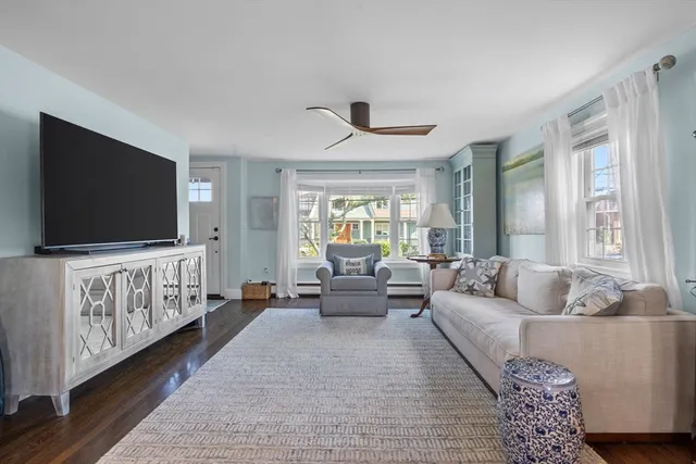 $900,000 | 60 Willow Road, Nahant, MA 01908