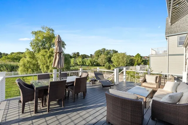 $900,000 | 60 Willow Road, Nahant, MA 01908