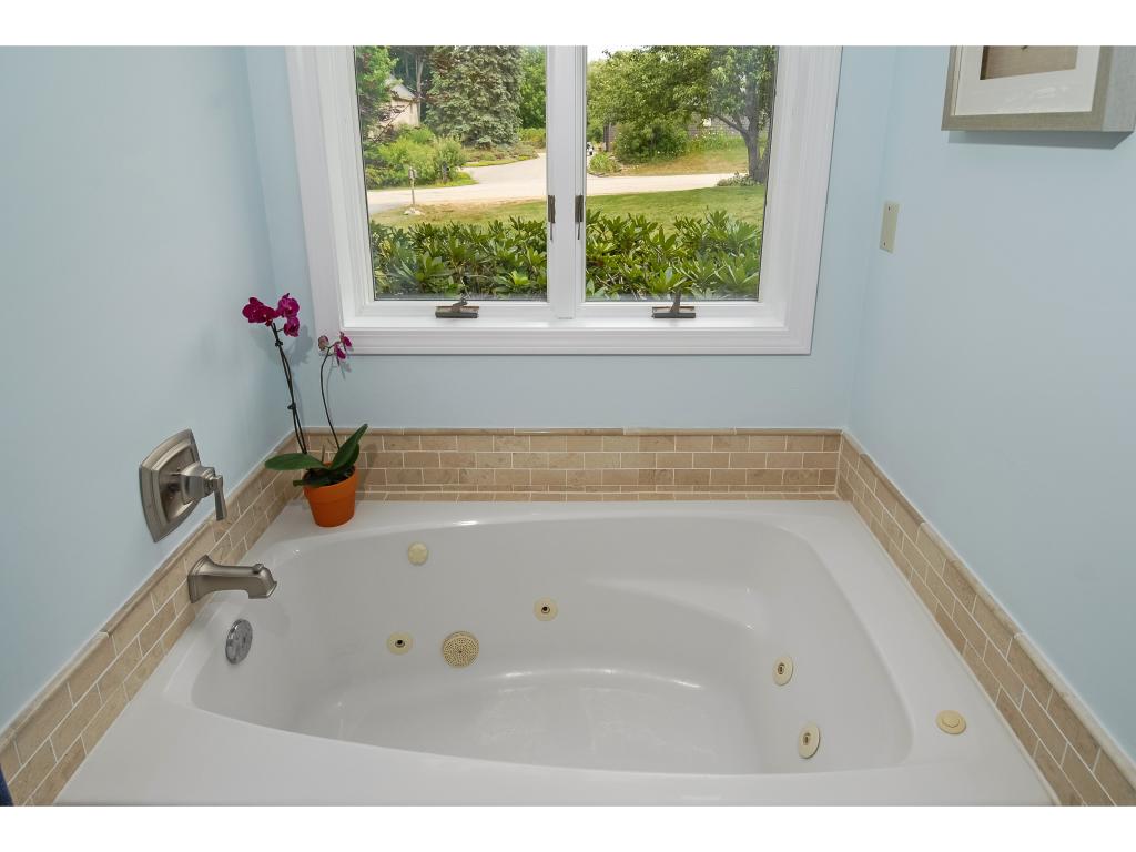 4 Chase Lane Stratham, NH 03885 - Photo 22 of 36