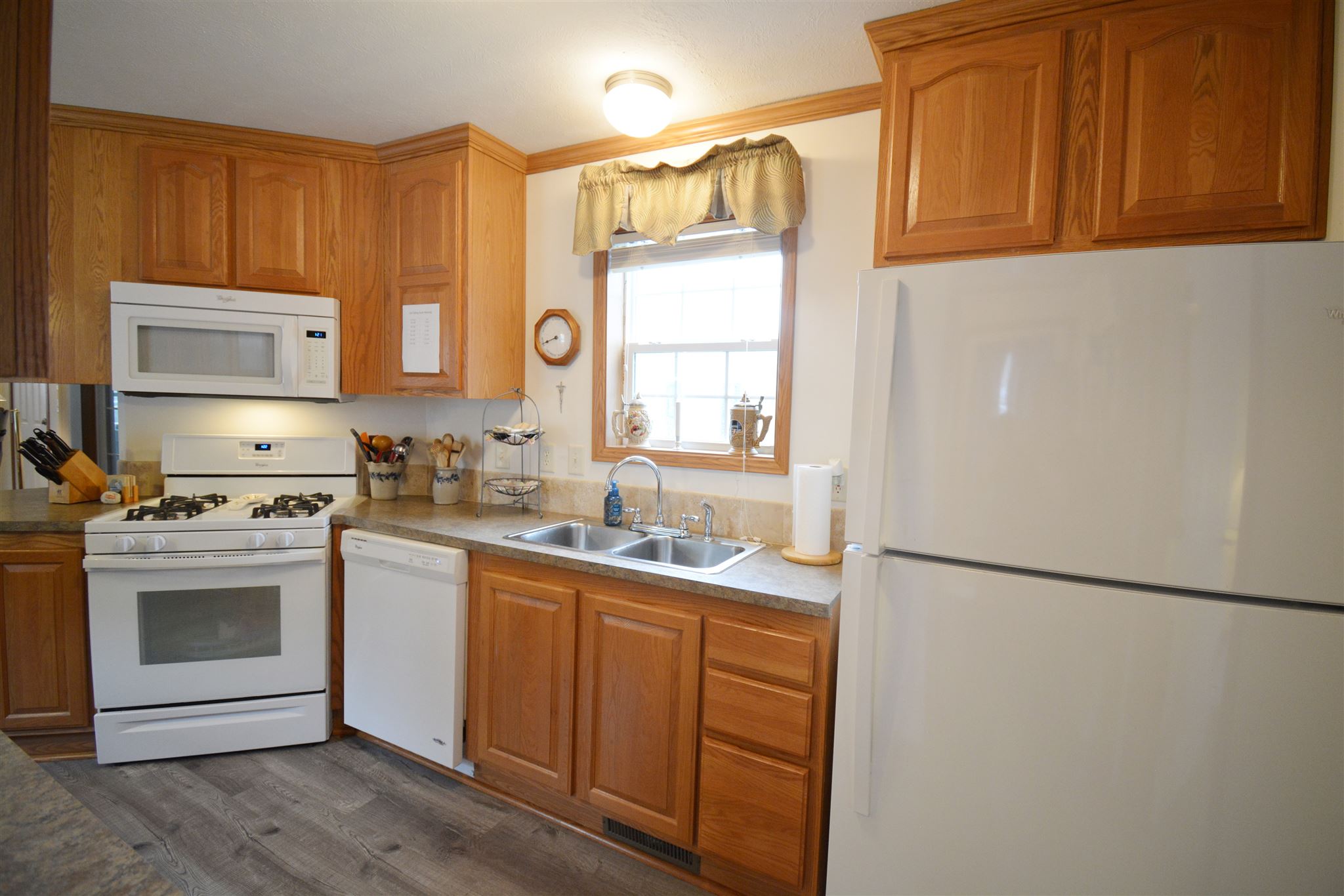 16 2nd Street Exeter, NH 03833 - Photo 8 of 40 Gallery Image 8