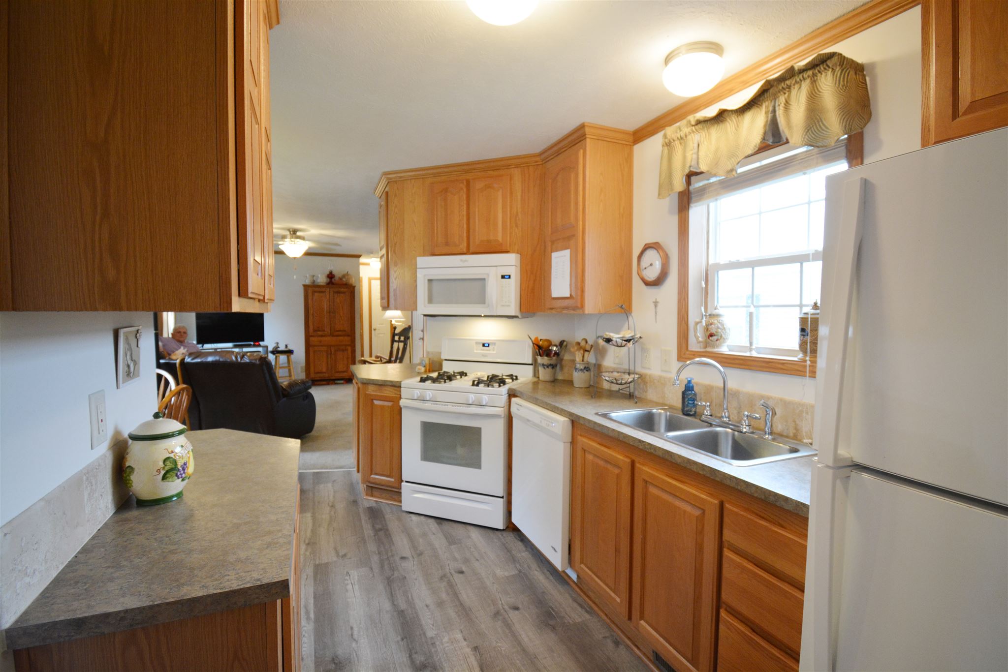 16 2nd Street Exeter, NH 03833 - Photo 9 of 40 Gallery Image 9
