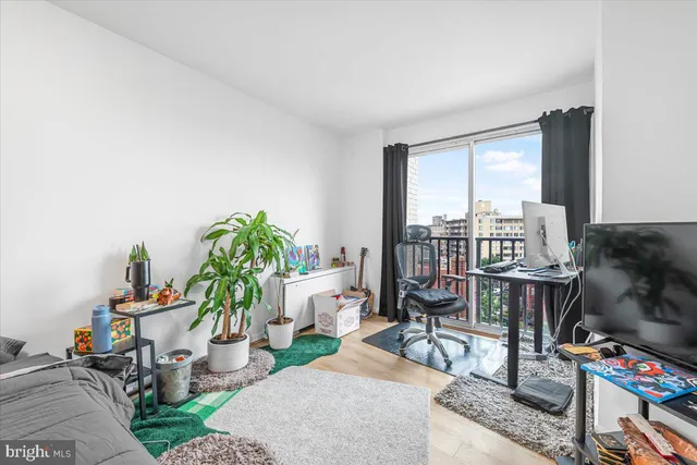 $429,000 | 1239 Vermont Avenue Northwest, Unit 902, Washington, DC 20005