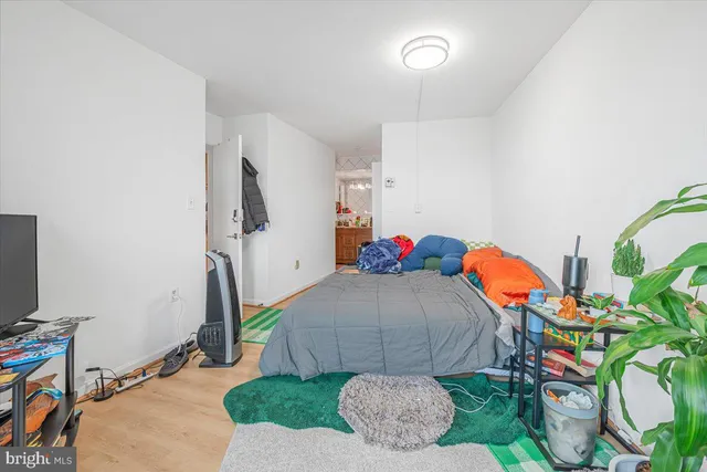 $429,000 | 1239 Vermont Avenue Northwest, Unit 902, Washington, DC 20005