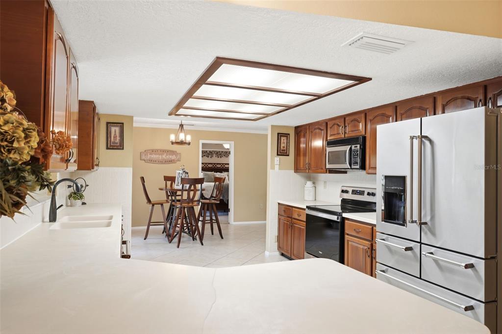 6403 Chiswick Court New Port Richey, FL 34655 - Photo 18 of 86