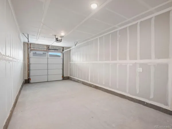 an empty room with a empty space