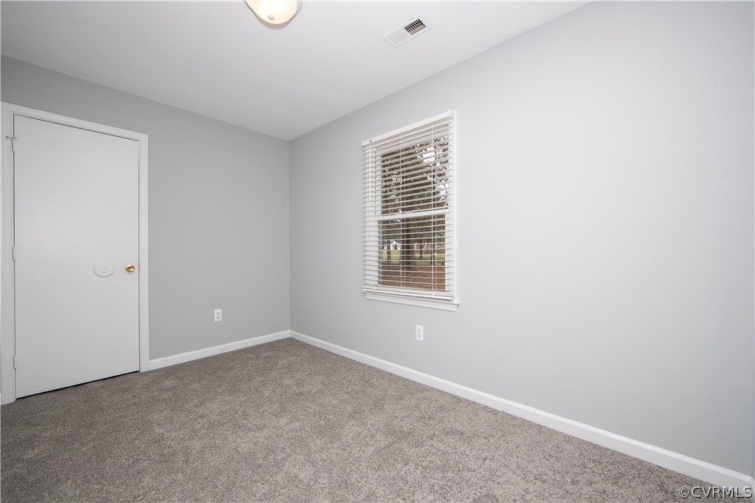 25404 Front Road Petersburg, VA 23803 - Photo 16 of 19 Gallery Image 16