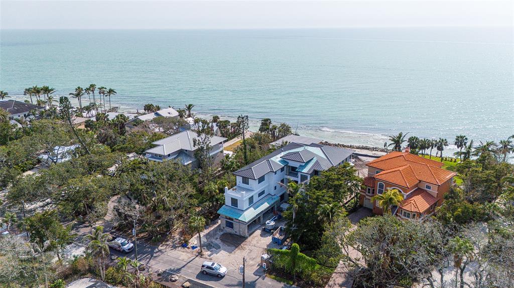 7324 Point Of Rocks Road Sarasota, FL 34242 - Photo 3 of 29