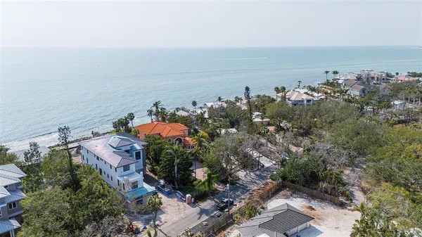 $16,000,000 | 7324 Point Of Rocks Road, Sarasota, FL 34242