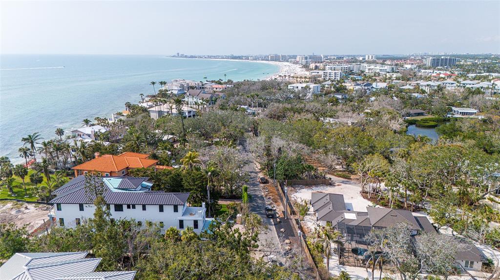 7324 Point Of Rocks Road Sarasota, FL 34242 - Photo 8 of 29