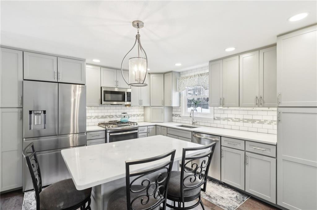 306 Ritter Road South Sewickley, PA 15143 - Photo 8 of 44 Kitchen