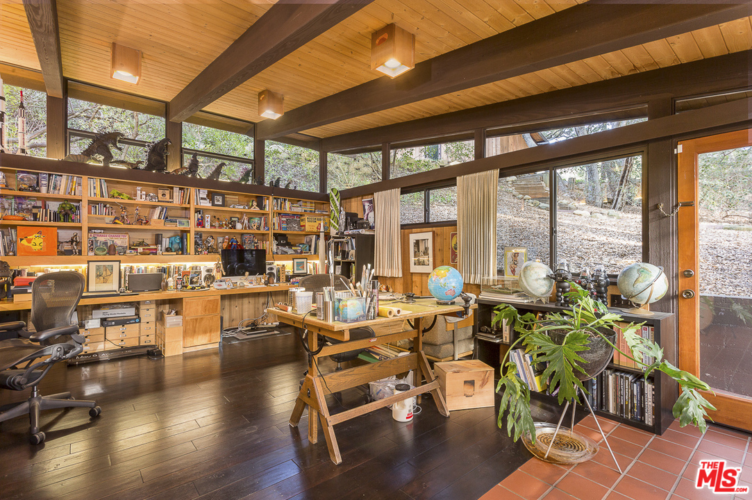 481 Cold Canyon Road Calabasas, CA 91302 - Photo 21 of 48