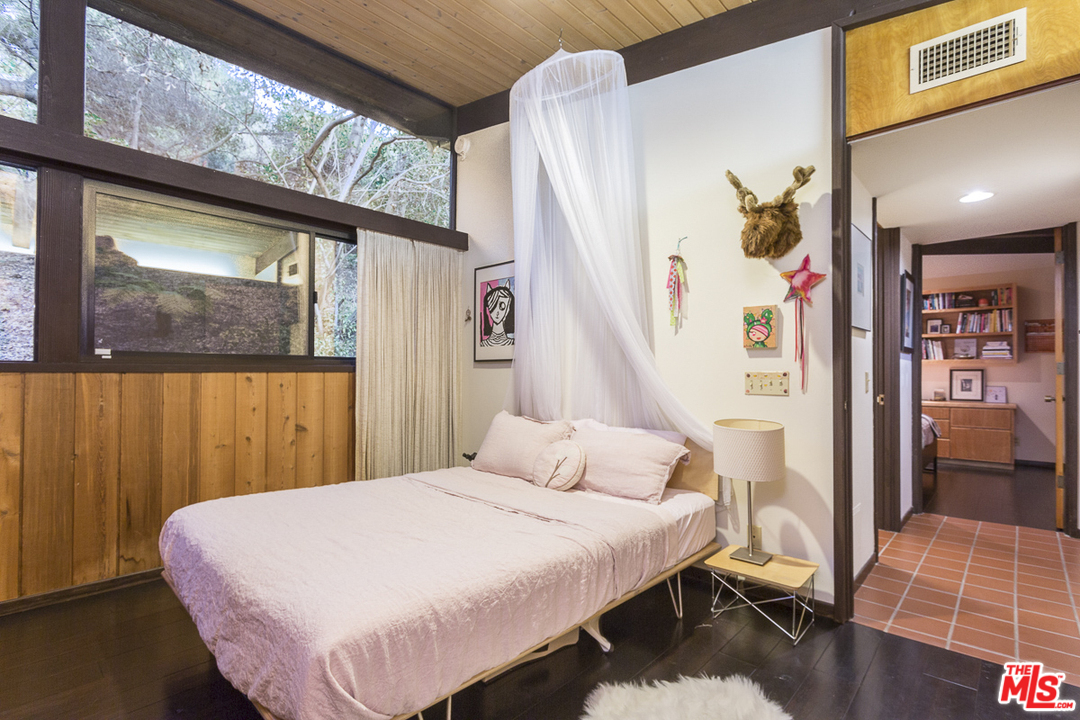 481 Cold Canyon Road Calabasas, CA 91302 - Photo 31 of 48