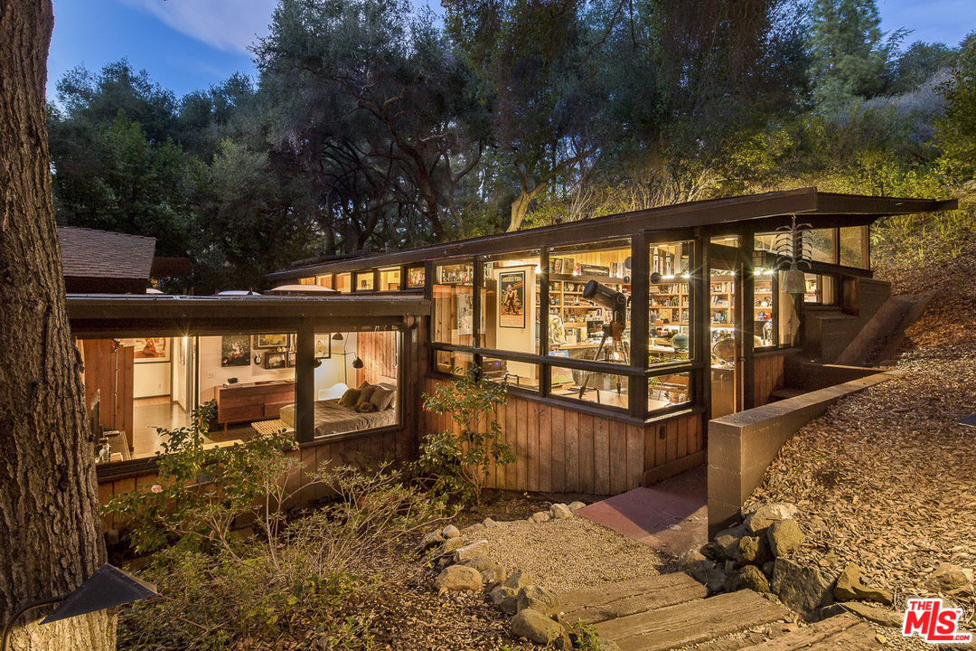 481 Cold Canyon Road Calabasas, CA 91302 - Photo 40 of 48