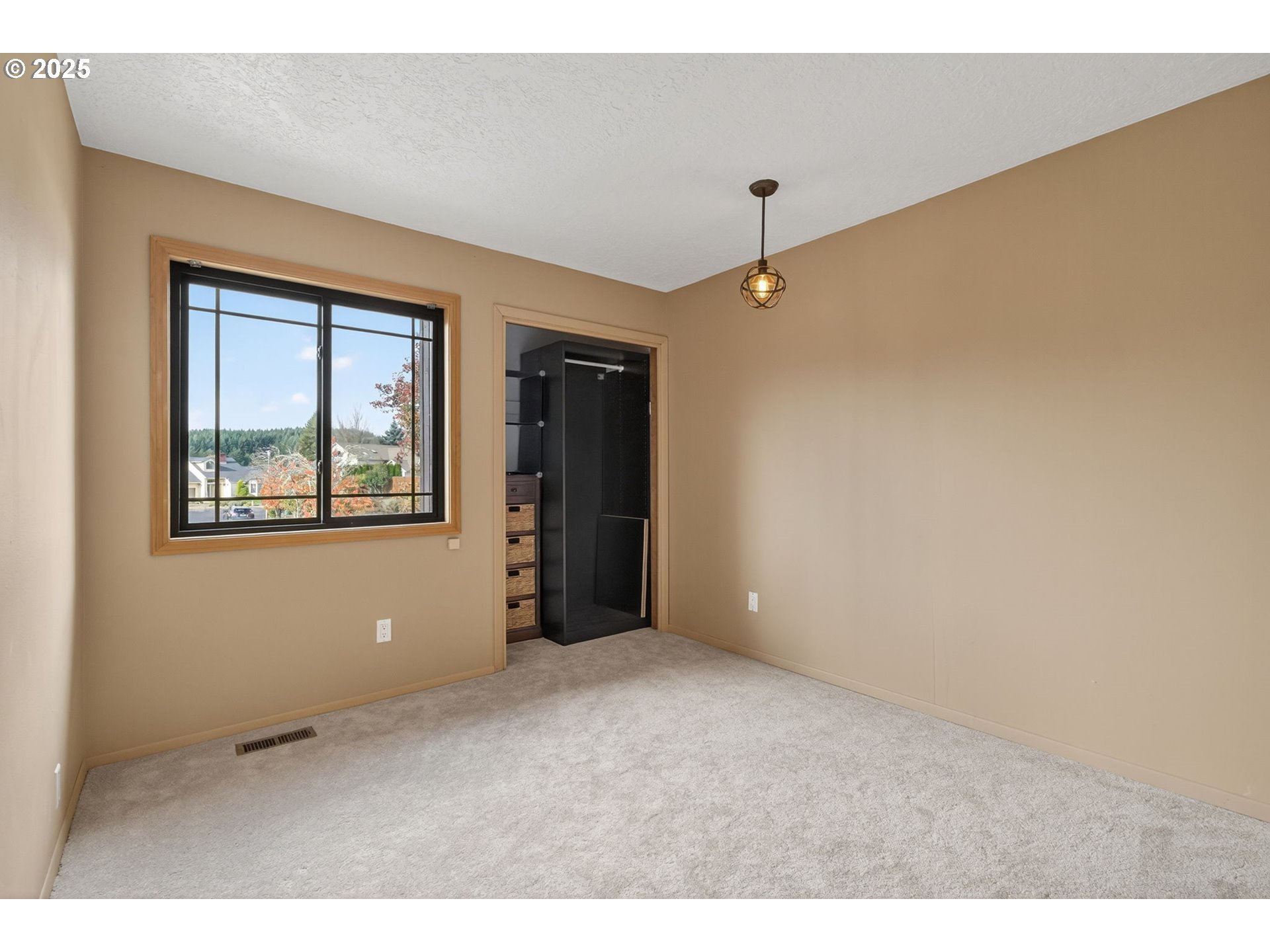 3327 Hillcrest Way Forest Grove, OR 97116 - Photo 16 of 42