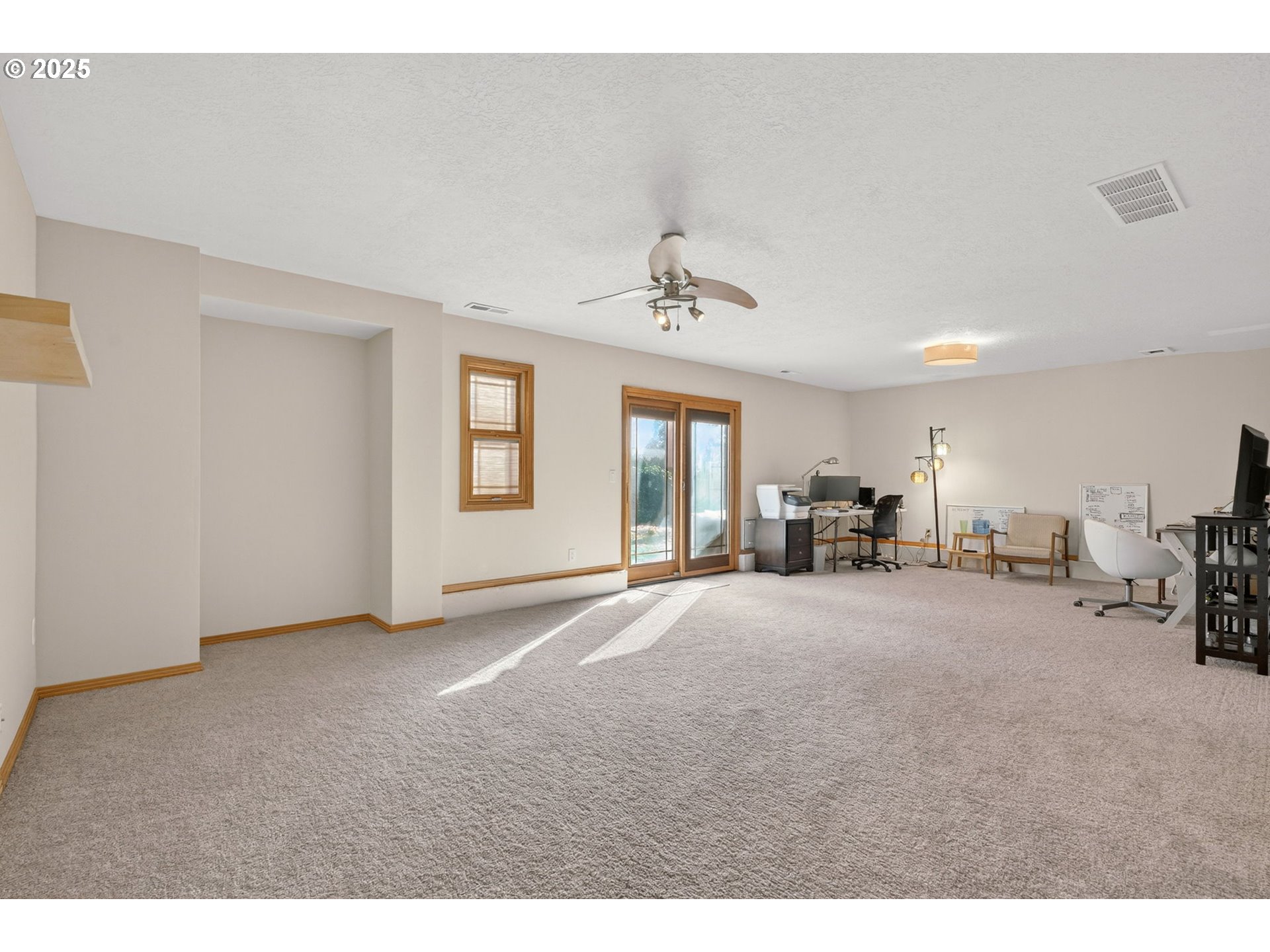 3327 Hillcrest Way Forest Grove, OR 97116 - Photo 20 of 42