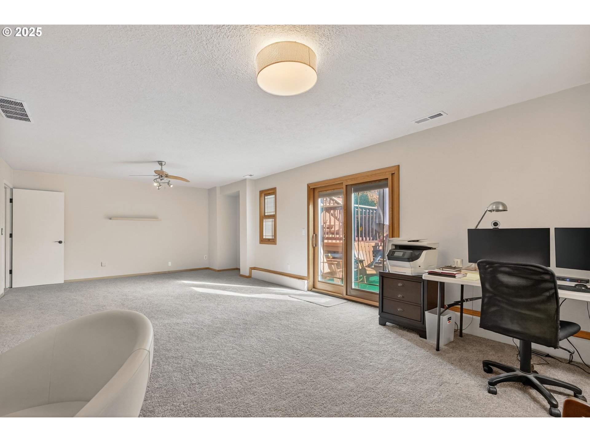 3327 Hillcrest Way Forest Grove, OR 97116 - Photo 22 of 42