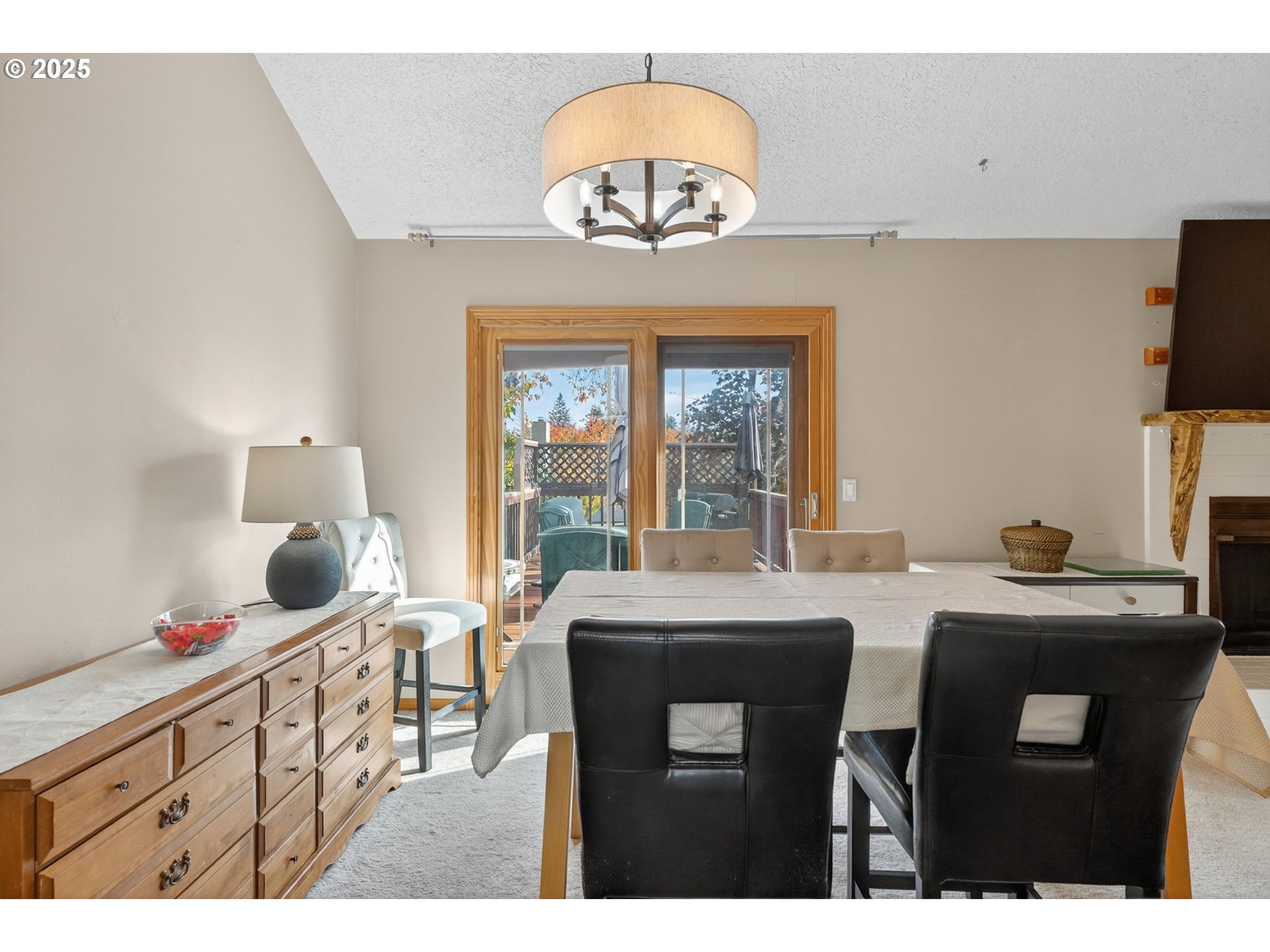 3327 Hillcrest Way Forest Grove, OR 97116 - Photo 3 of 42