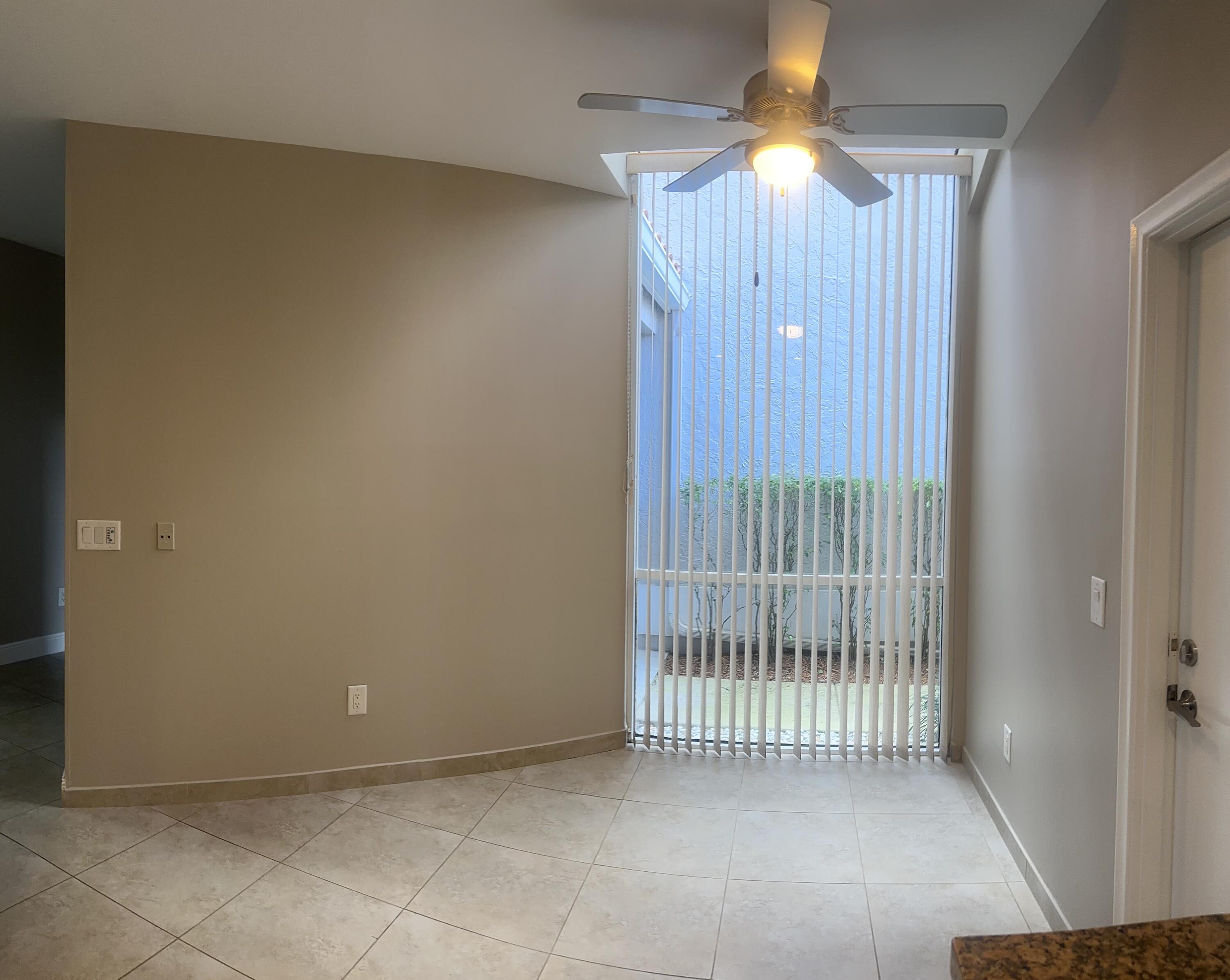 10458 Lake Vista Circle Boca Raton, FL 33498 - Photo 17 of 29 breakfast area