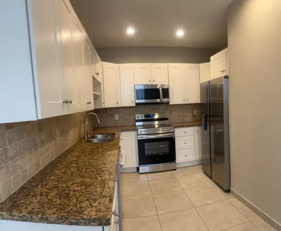 $4,250 | 10458 Lake Vista Circle, Boca Raton, FL 33498