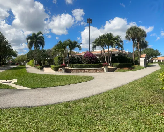 $4,250 | 10458 Lake Vista Circle, Boca Raton, FL 33498