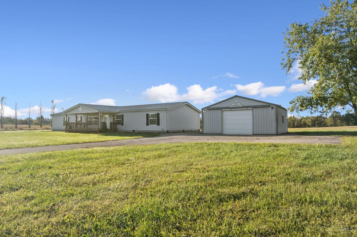 7986 Black Road Russellville, OH 45168 - Photo 4 of 41
