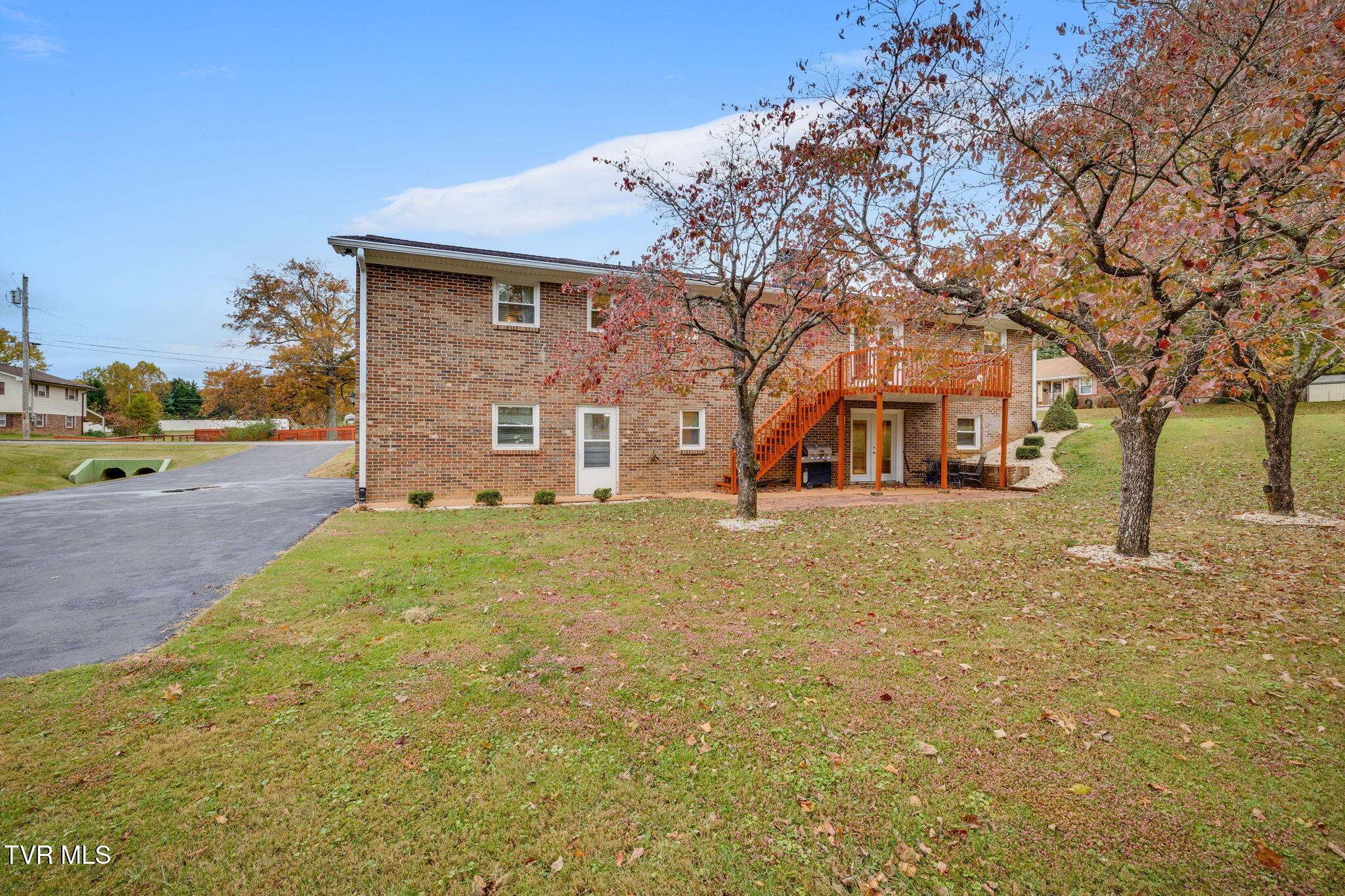 1904 Broadmoor Road Johnson City, TN 37604 - Photo 29 of 30 029