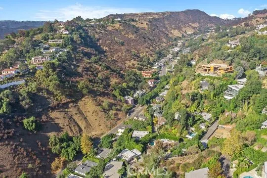 1417 Claridge Drive Porter Ranch, CA 91326 - Photo 4 of 9