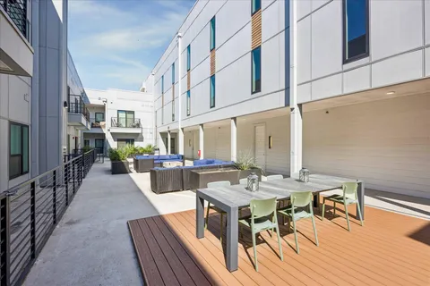 $325,000 | 2220 Webberville Road, Unit 216, Austin, TX 78702