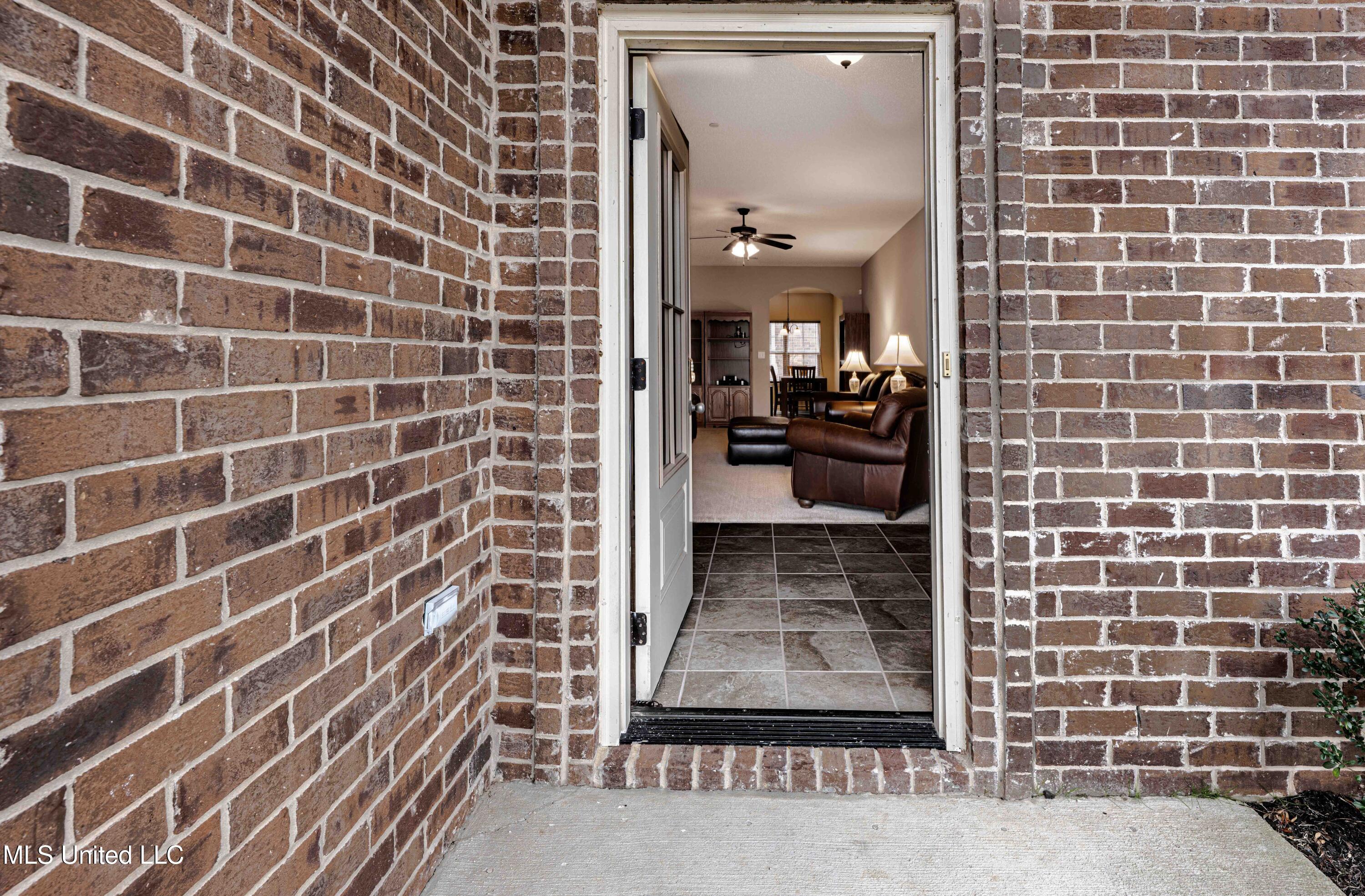 3318 Jade Lane Southaven, MS 38672 - Photo 7 of 30 Welcome-1