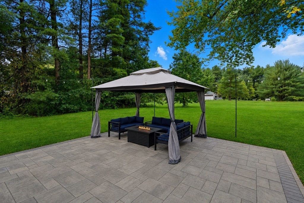 31 Allen Road Tewksbury, MA 01876 - Photo 27 of 35