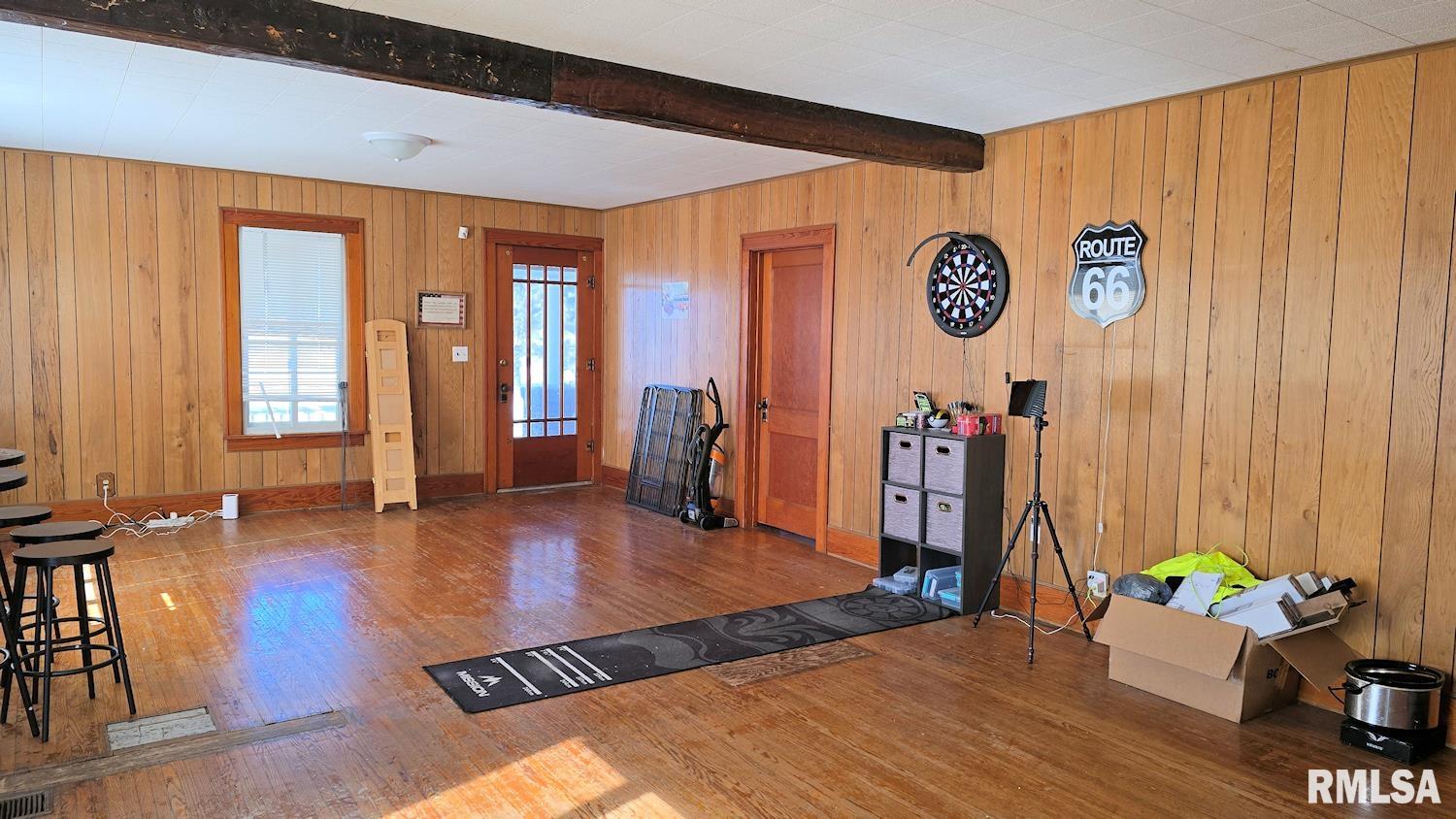 10570 Waverly Road Waverly, IL 62692 - Photo 7 of 20