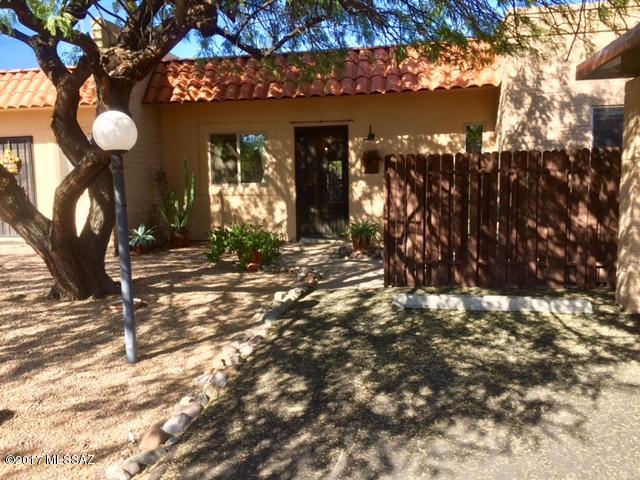 952 South Pantano Road Tucson, AZ 85710 - Photo 1 of 2 Gallery Image 1