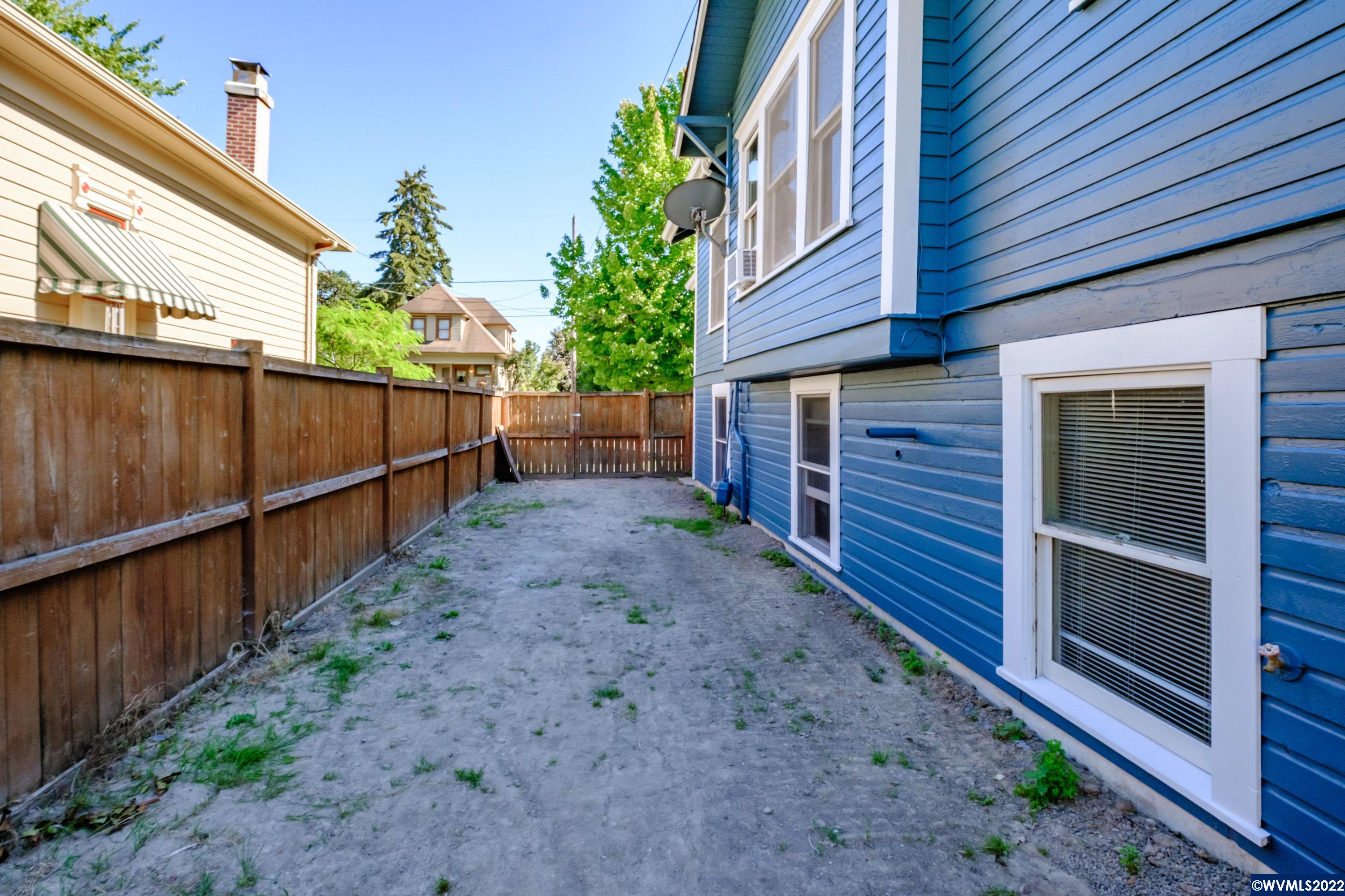 521 Southwest 3rd Avenue Albany, OR 97321 - Photo 41 of 42