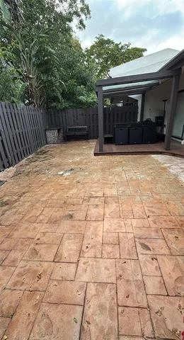 a front view of house with yard