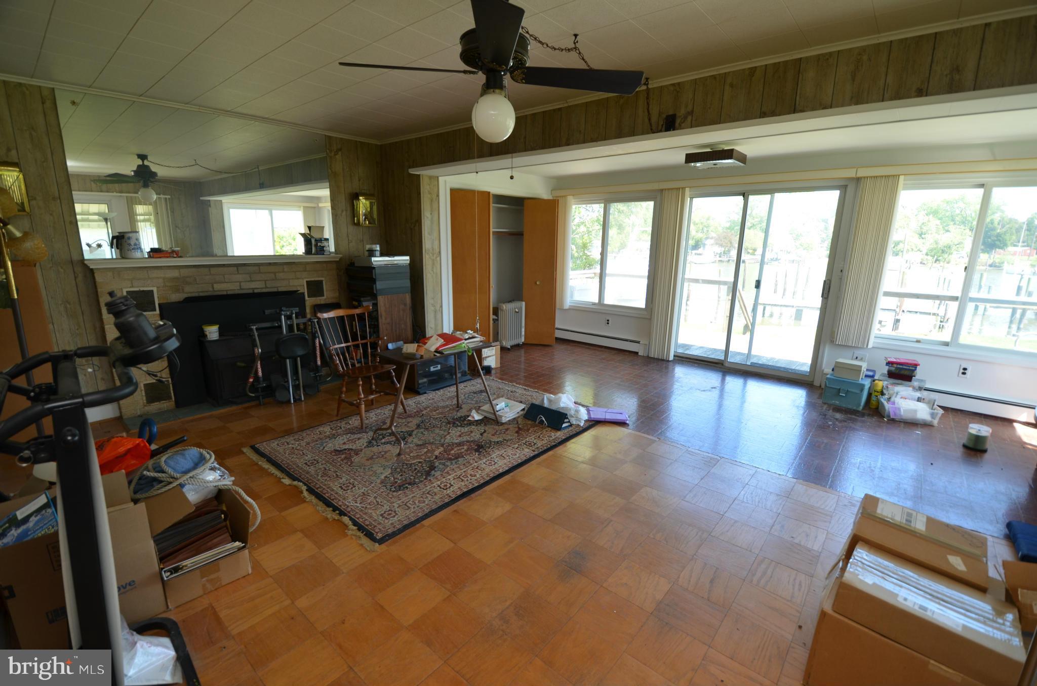 505 Deale Road Deale, MD 20751 - Photo 15 of 30 Living Room