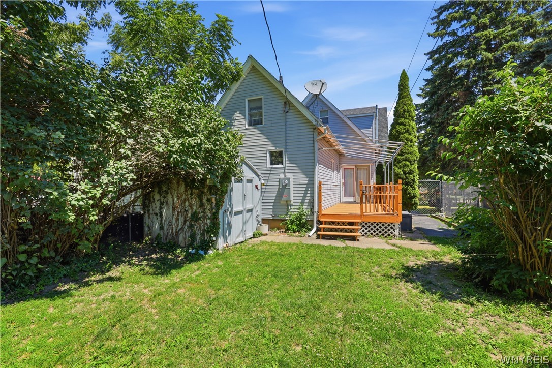 176 15th Street Buffalo, NY 14213 - Photo 29 of 36 Rear Exterior