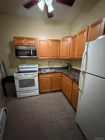 $239,999 | 2435 Union Boulevard, Unit 7B, Islip, NY 11751