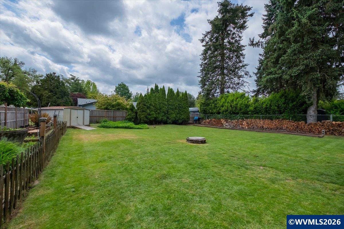 626 East Isabella Street Lebanon, OR 97355 - Photo 34 of 38