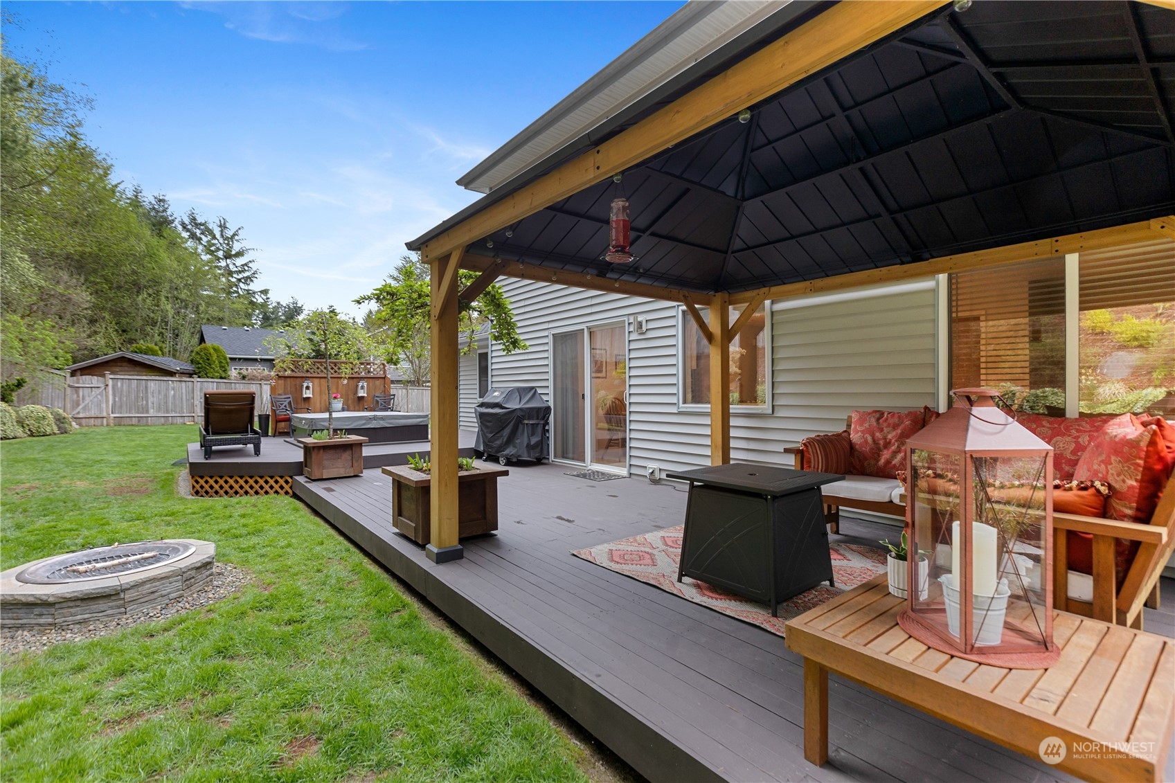 5316 152nd Place Southeast Everett, WA 98208 - Photo 33 of 37 a view of a patio with chairs and a table