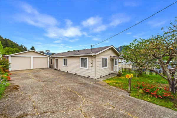 $319,000 | 125 Elm Street, Rio Dell, CA 95562