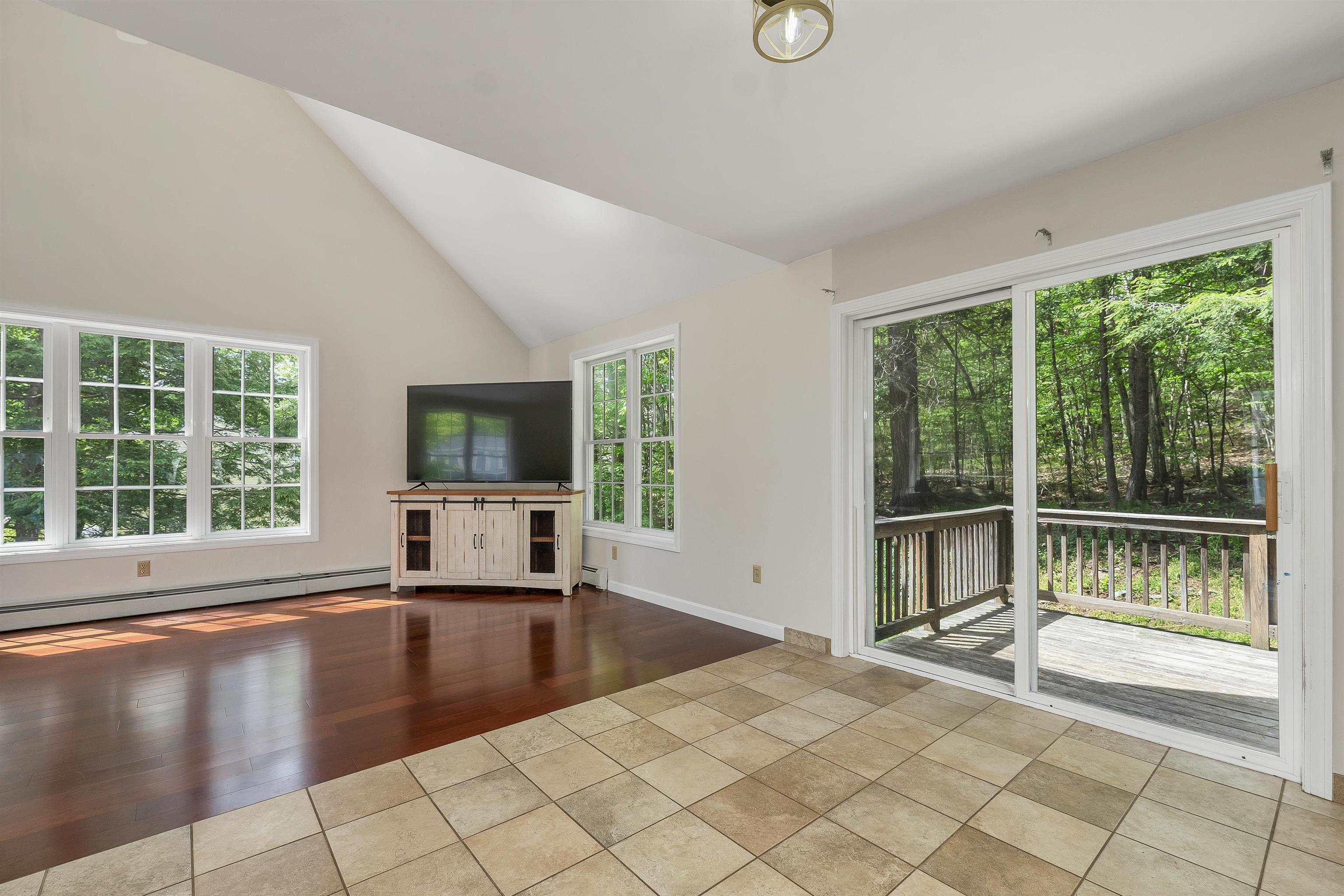 10 Edwin Lane Newmarket, NH 03857 - Photo 10 of 60