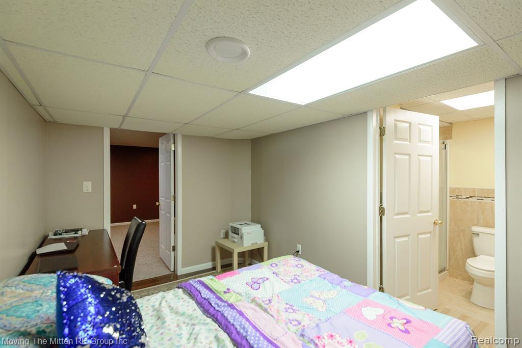 44240 Saltz Road Canton, MI 48187 - Photo 8 of 41