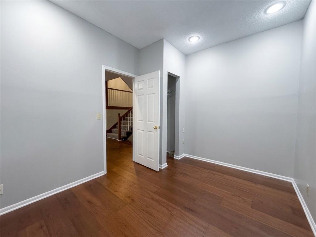 8323 West 120th Terrace Overland Park, KS 66213 - Photo 15 of 28