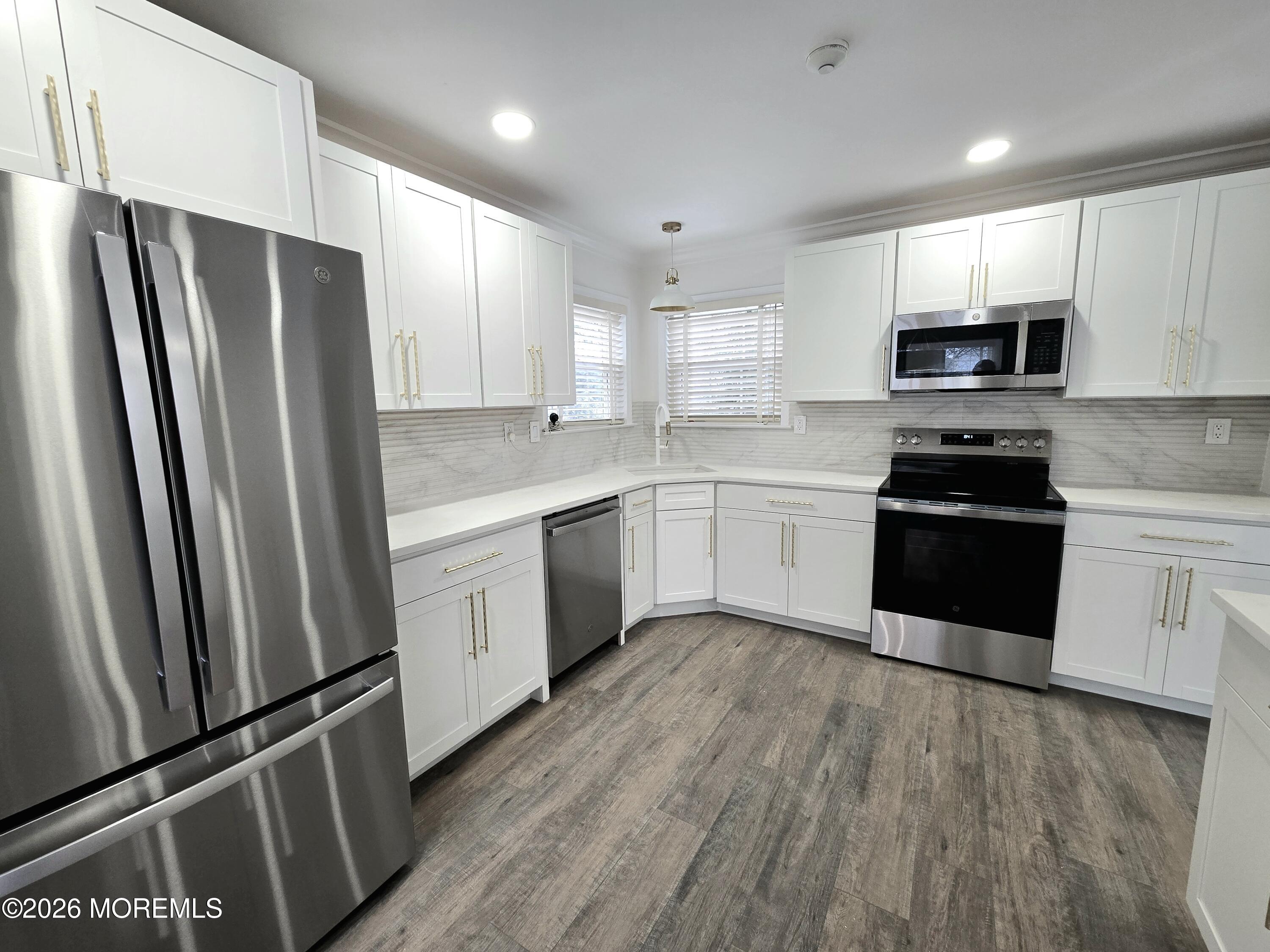 28 Rothwell Drive Monroe Township, NJ 08831 - Photo 6 of 26 20251227_084151