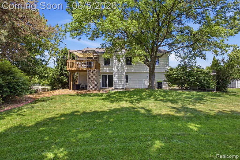 40435 Oak Tree Novi, MI 48375 - Photo 39 of 45