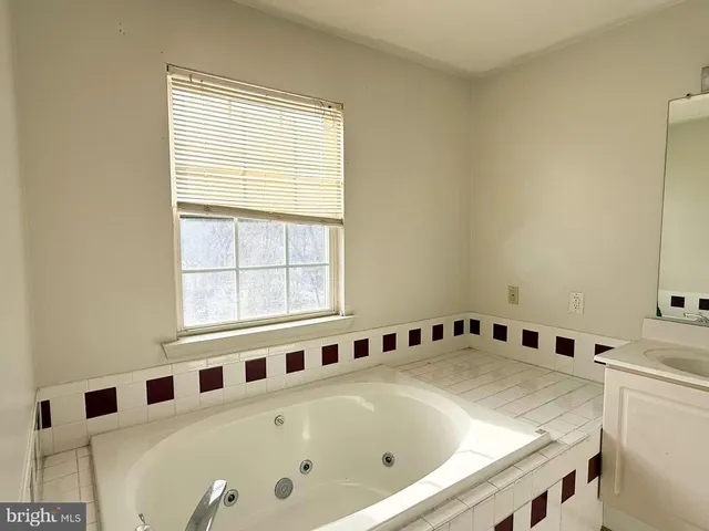 $2,700 | 501 Stafford Glen Court, Stafford, VA 22554