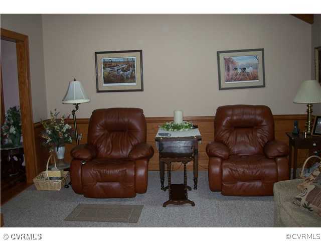 1830 Farringdon Road Midlothian, VA 23113 - Photo 11 of 17 Den/Family/Great Room
