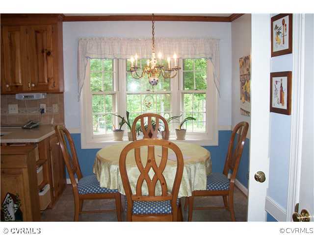 1830 Farringdon Road Midlothian, VA 23113 - Photo 7 of 17 Breakfast Nook